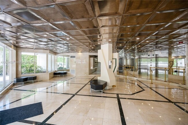 Photo - 1881 Washington Ave Unit 6D