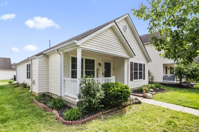 Photo - 157 Feathertip Ln