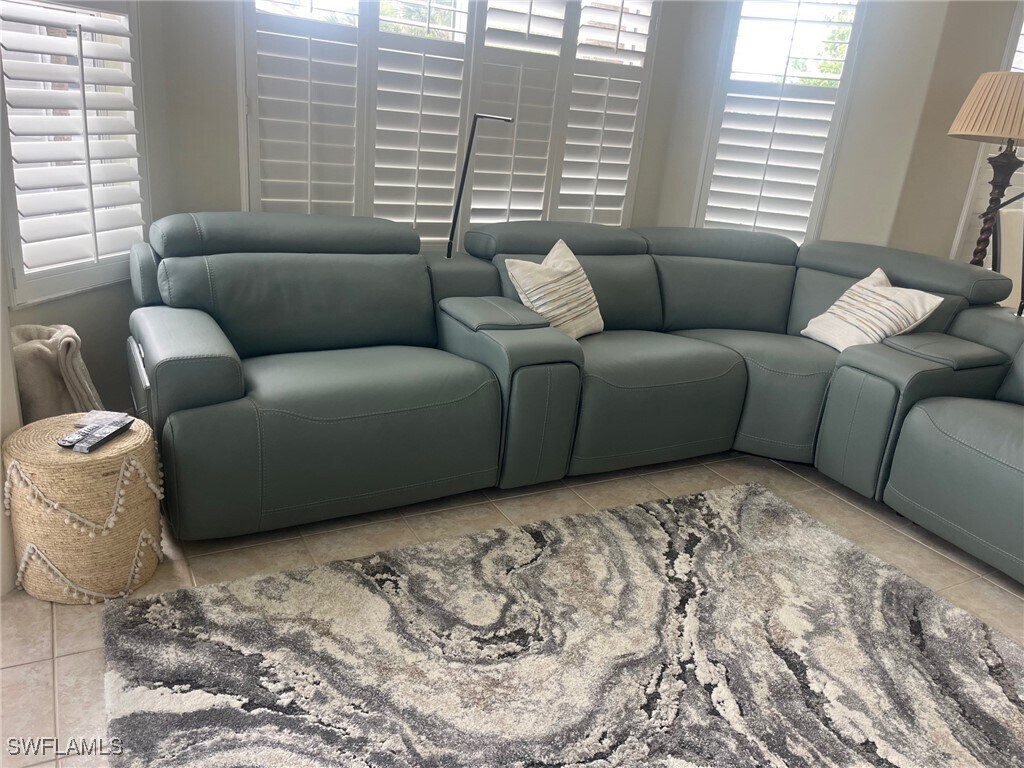 Photo - 16481 Millstone Cir Unidad 207