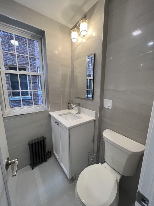 Photo - 35 Park St Unit 2