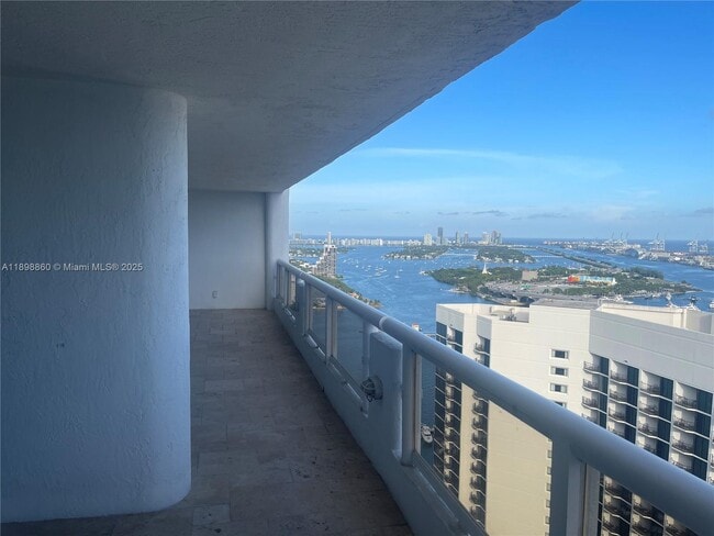 Photo - 1717 N Bayshore Dr Unidad B-4155