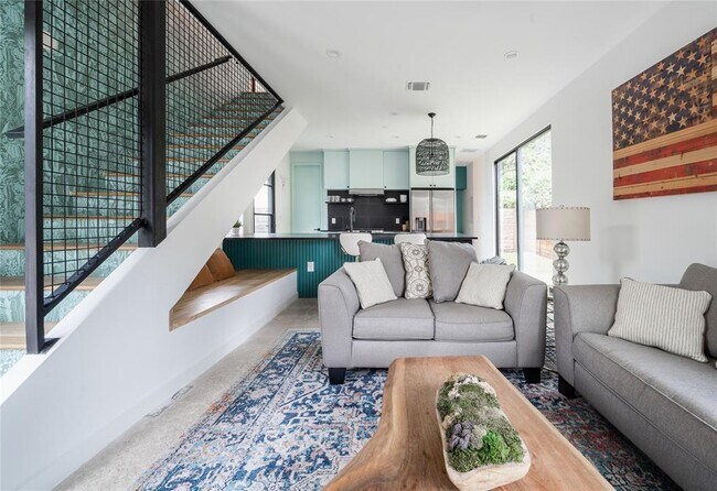 Photo - 1103 Cherico St Unit 2