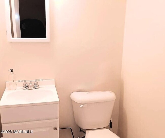 Photo - 54 Amberly Dr