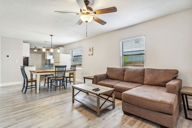 1110 32nd St S Unit 4