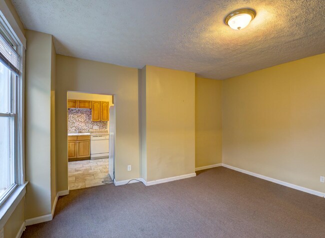 Photo - 5 Bedroom House in Clifton Near UC's Campus