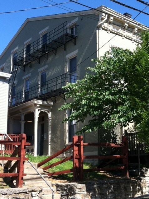 Photo - 2349 Wheeler St