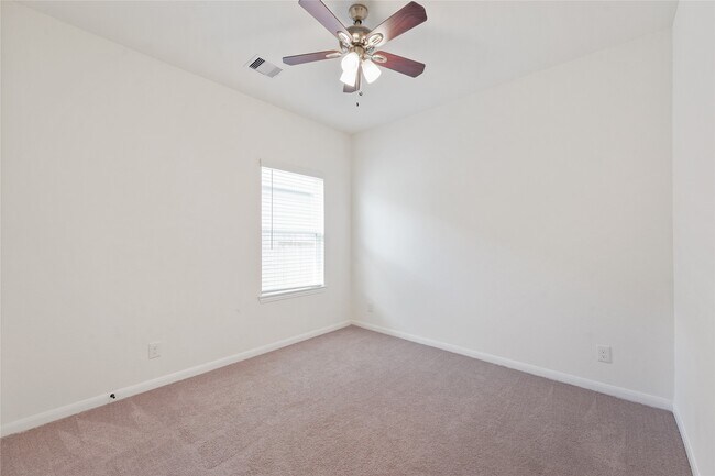 Photo - 5006 Fairwater Ct