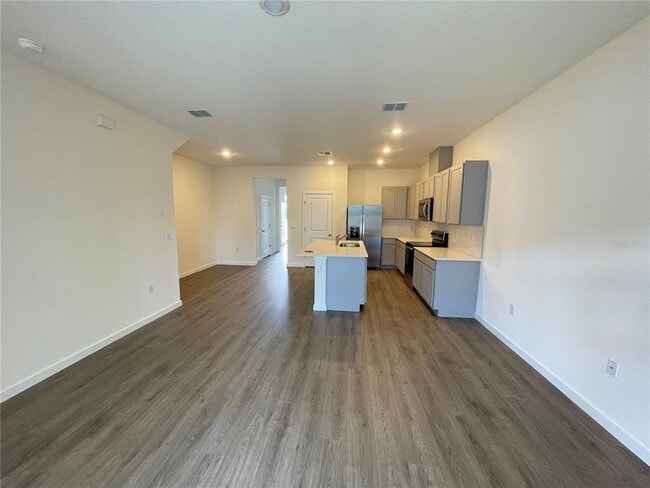 Photo - 3312 Chroma St