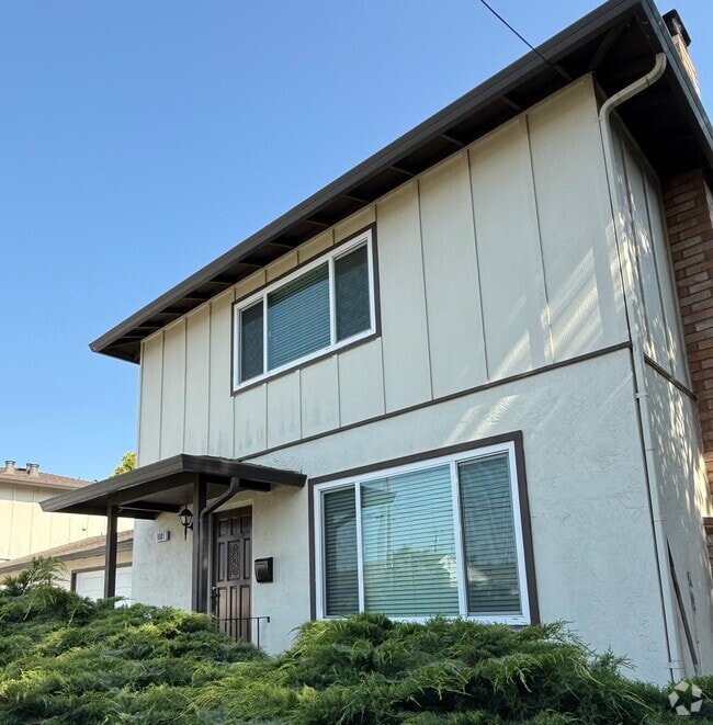 Building Photo - 1681 Crescent Ave Rental