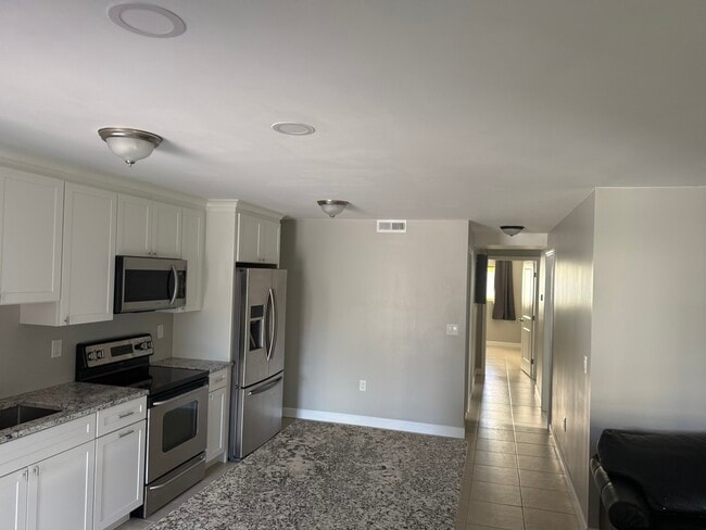 Photo - 240 SW 7th St Unit 10
