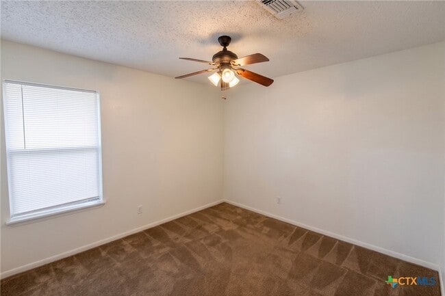 Photo - 703 Traci Dr