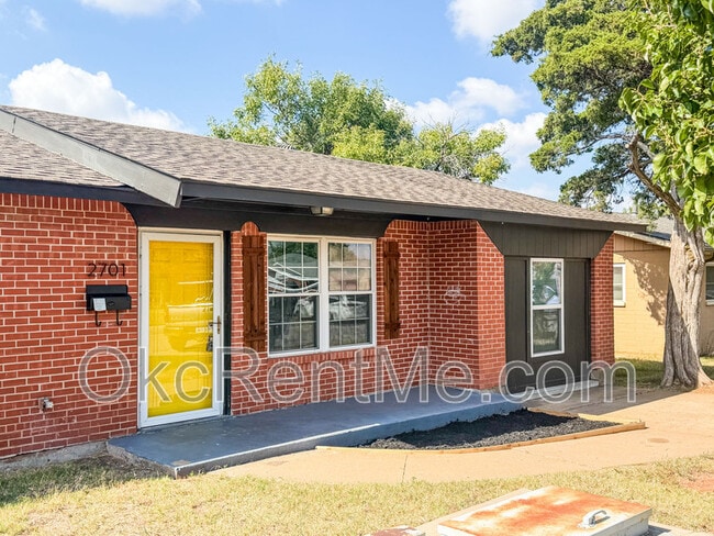 Photo - 2701 Yorkshire Ave