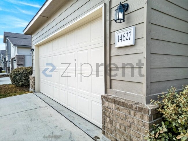 Photo - 14627 Sweet Clover