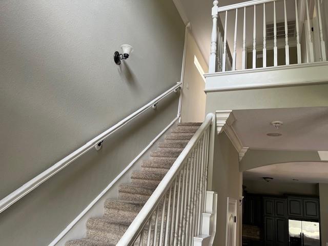 Photo - 627 N Rupple Rd