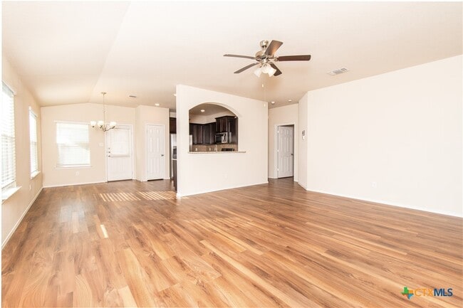 Photo - 2319 Pintail Loop