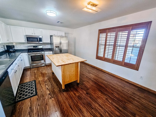 Photo - 3552 N Riverhaven Dr