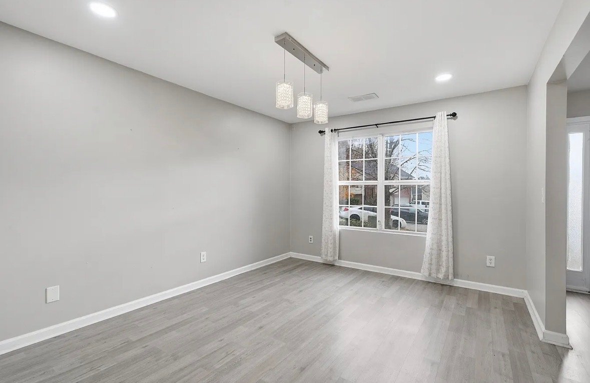 Photo - 3301 Pine Grove Cir SE