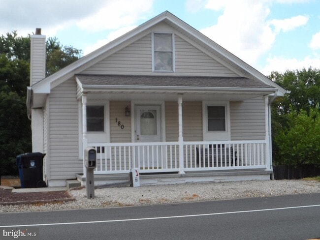 Photo - 180 N Main St