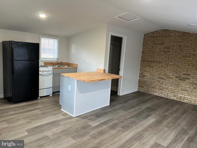 Photo - 277 Briarwood Cir Unit 5