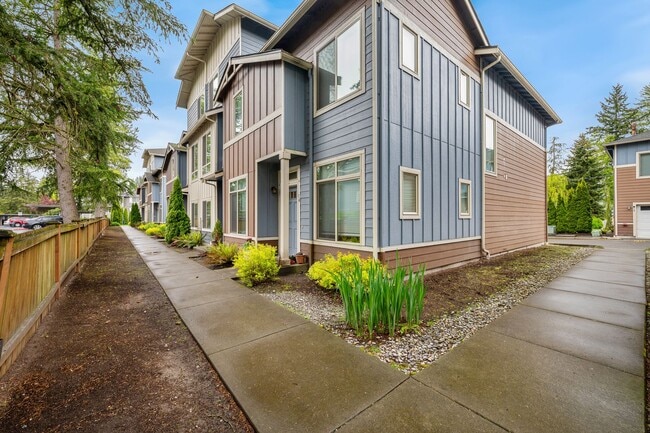 Building Photo - 16503 6th Avenue W Unit F3 Rental