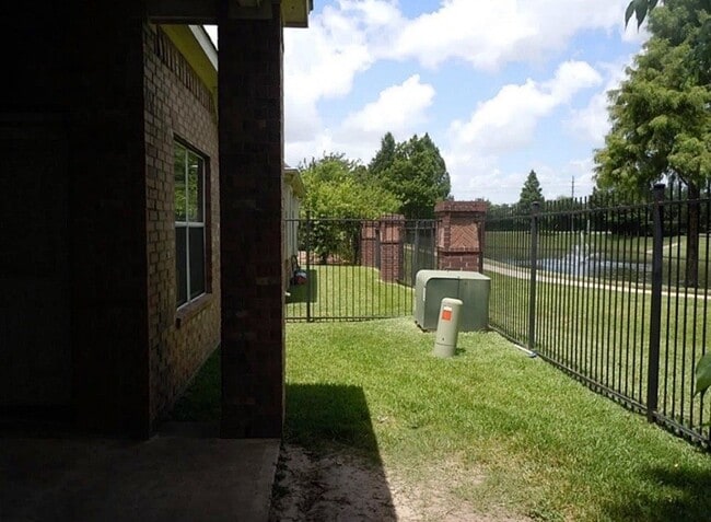 Photo - 18814 Dural Dr