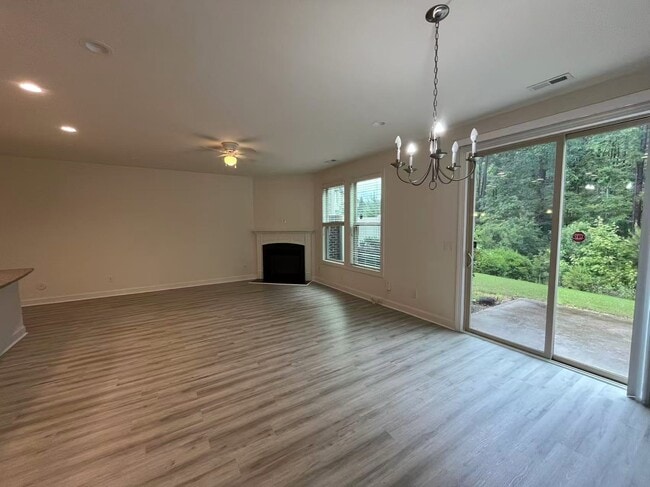 Photo - 311 Alamosa Pl