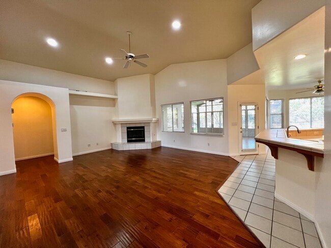 Photo - 11116 Southwales Ct