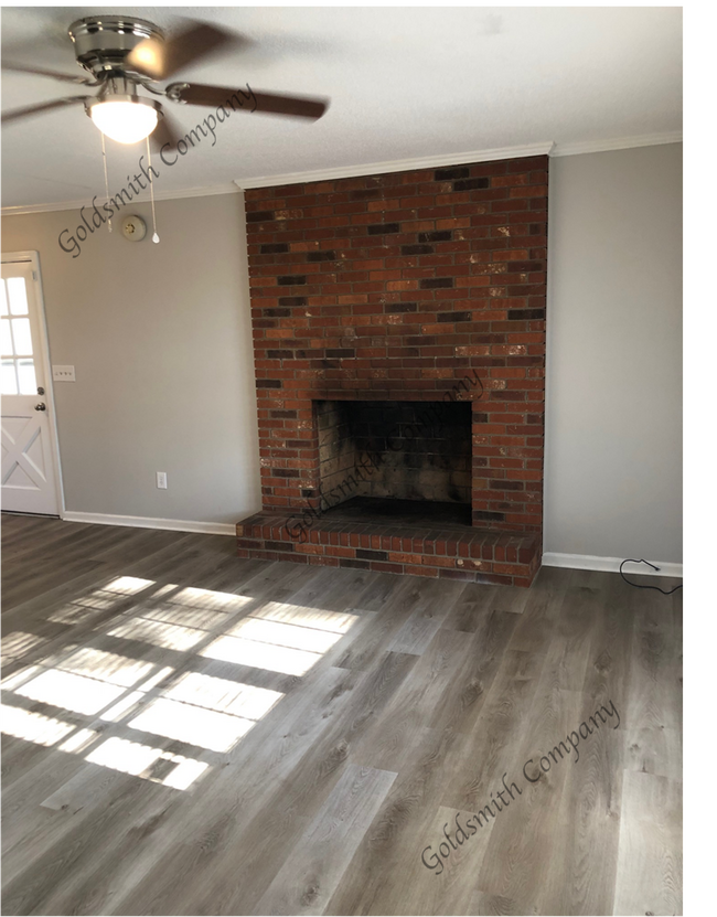 Photo - 12 Danhardt St