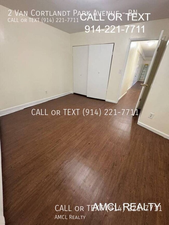 Building Photo - 2 Van Cortlandt Park Ave Unit BN