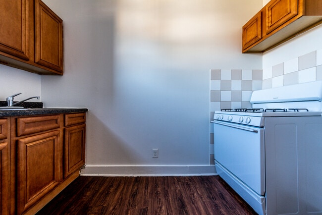 Photo - 7944 S Paulina