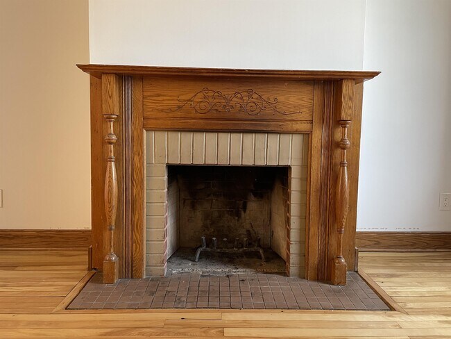 Photo - 13 W 33rd St