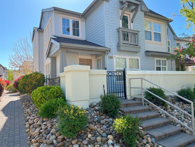 <Beautiful Four Bedroom in Somersett at To... - <Beautiful Four Bedroom in Somersett at To... House