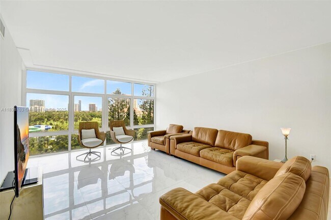 Photo - 20100 W Country Club Dr Condo Unit 1005