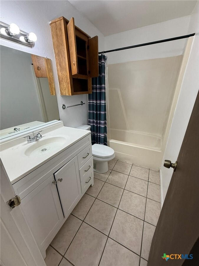 Photo - 309 E Walnut St