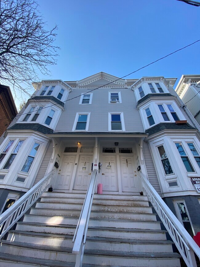 Photo - 43 Florence St Apartments Unit #2