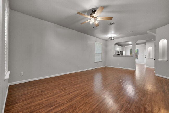 439 Dandelion Bend