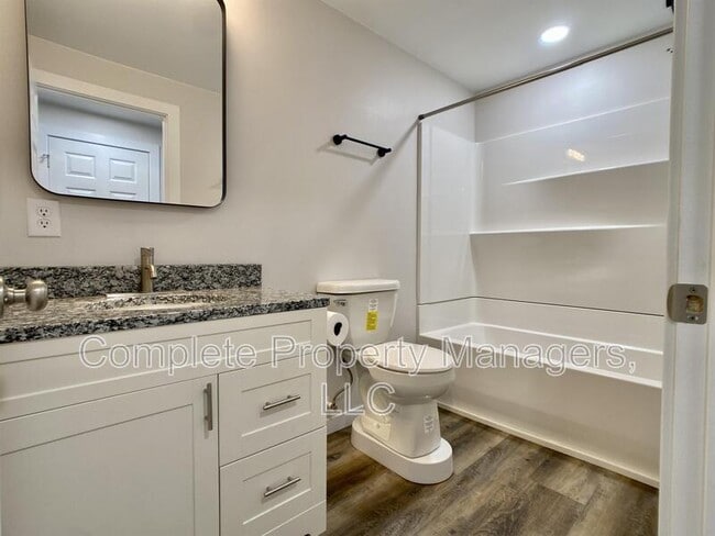 Photo - 423 Adams Ave