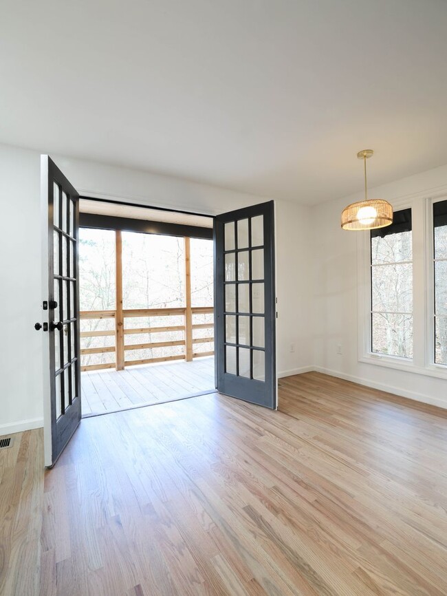 Photo - Picture Perfect wooded get away in Kingston Springs