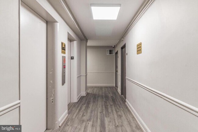 Photo - 2101 Chestnut St Unit 1608