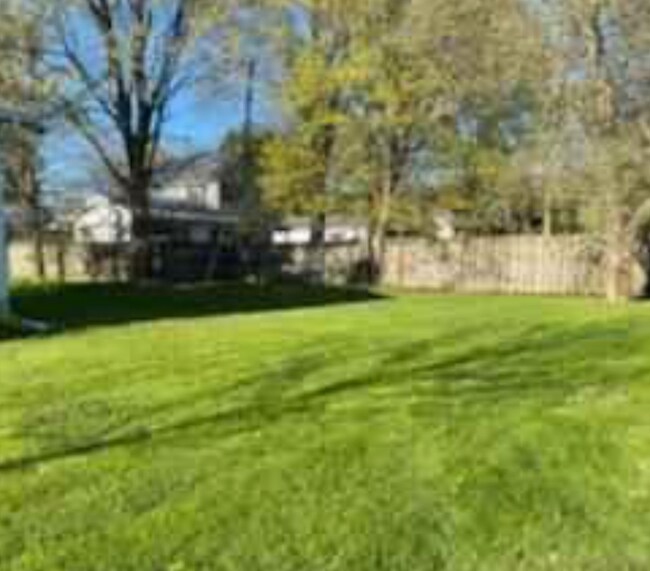 Photo - 27 Elm St