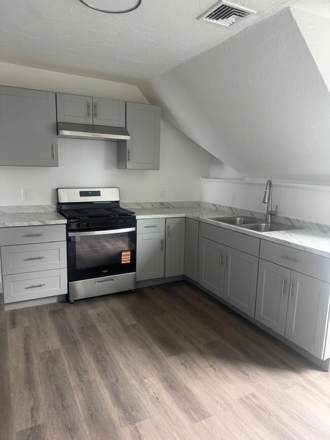 Photo - 70 Arlington St Unit 3 bedroom apartment 3rd flr
