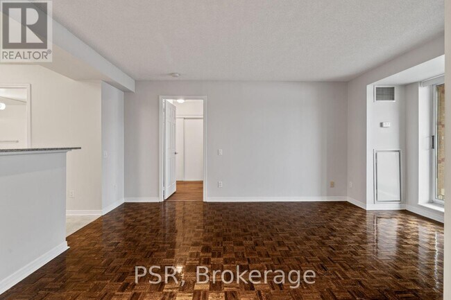 Photo - 515 Rosewell Ave Unité 112