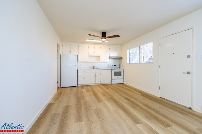 Photo - 555 S 10th St Unidad 13