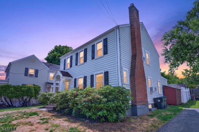 Photo - 12 Capner St