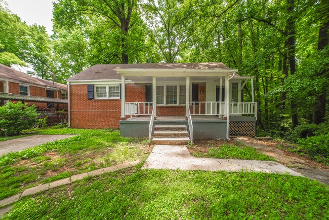 Quiet single family home in Westlake - Quiet single family home in Westlake