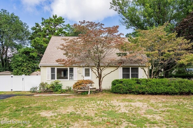 Building Photo - 1241 1st Ave Rental