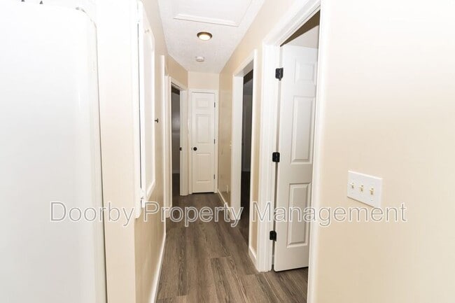 Photo - 2425 Ashmore Ave Unit 1