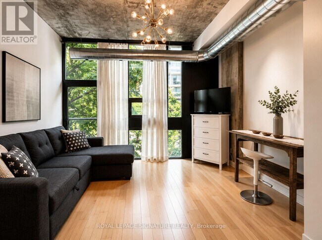 Photo - 60 Bathurst St Unit 210