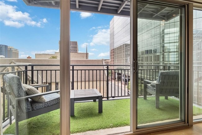 Photo - 800 Brazos St Unit 803