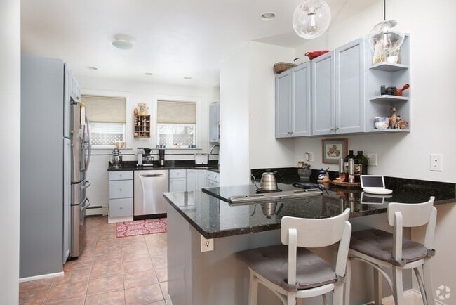 Building Photo - 60 Dracut St Unit 4 Rental